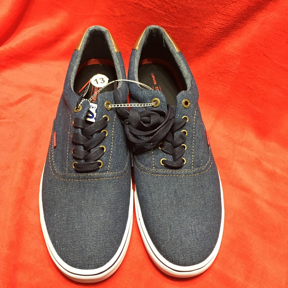 Levi’s men’s canvas shoes